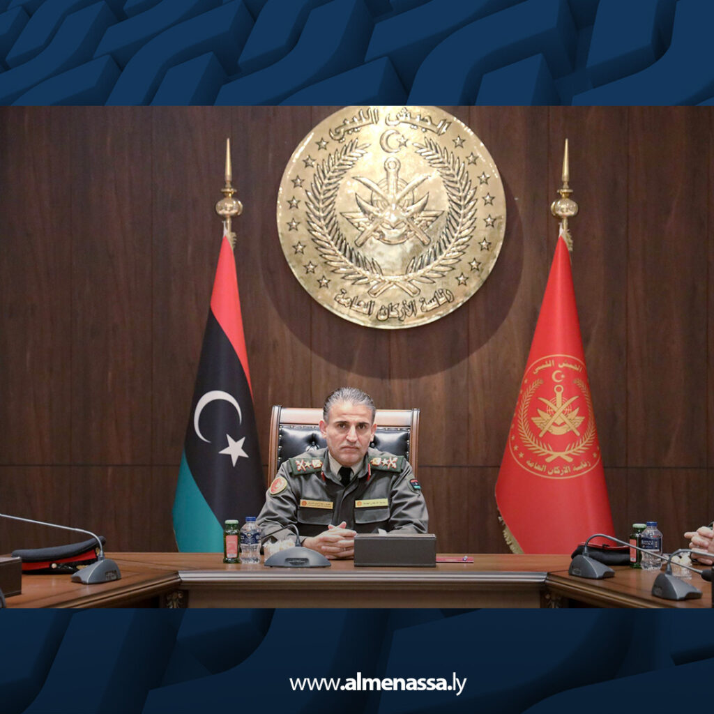 extra Recovered 44.jpg2 44 النمروش يشهد تخريج ضباط وضباط صف في دورات اللغة الإنجليزية بالتعاون مع بريطانيا