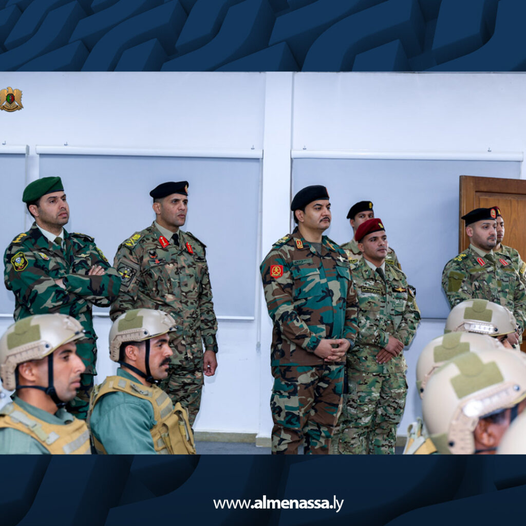 extra Recovered Recovered.jpg17 نائب القائد العام يتفقد مقر اللواء 106 ويشيد بجهوده في مكافحة الإرهاب ورفع الجاهزية القتالية