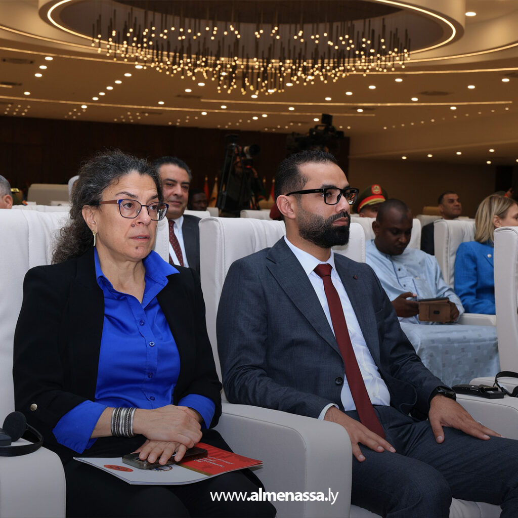 Extra 1.jpg11111111 1