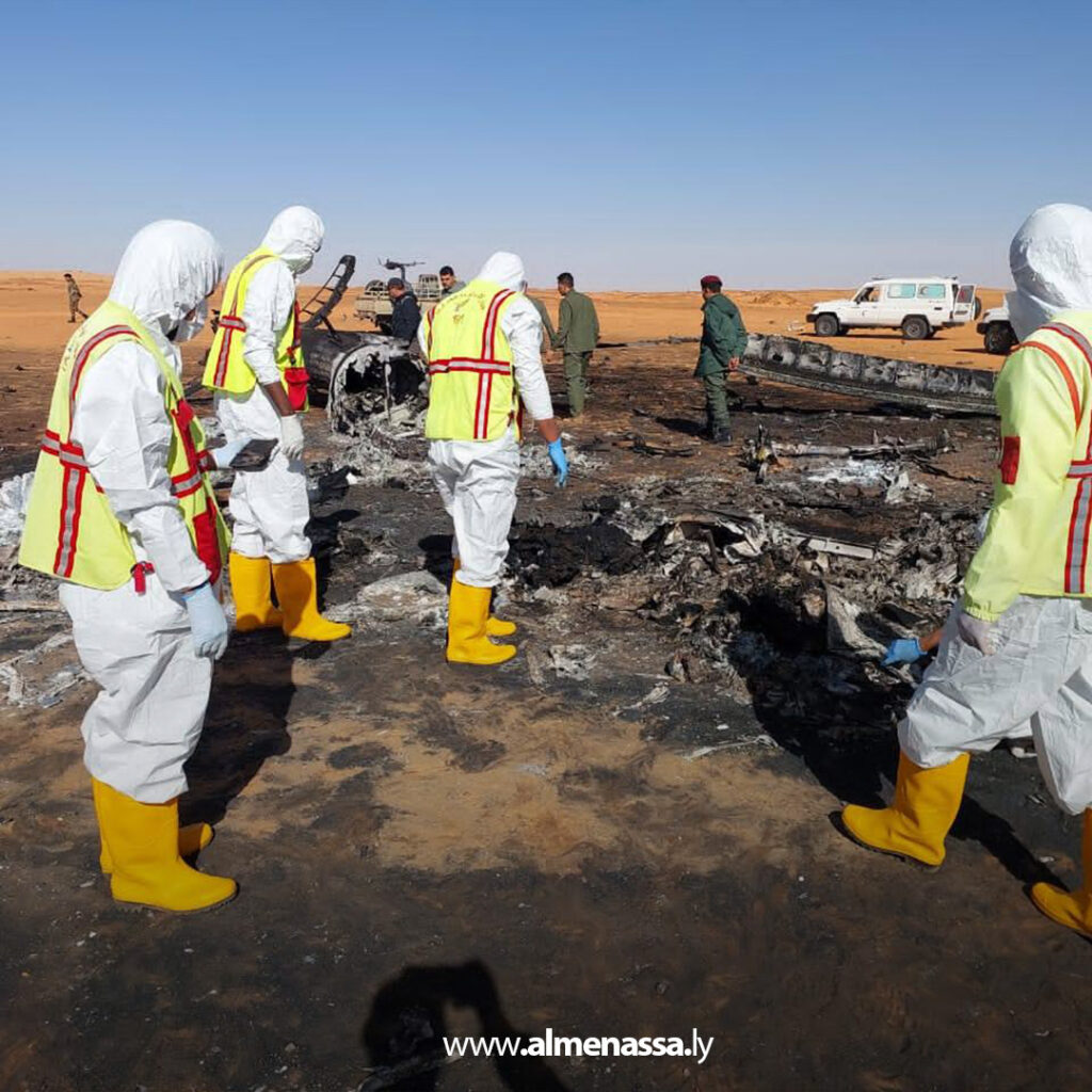 جهاز الإسعاف يكلف فريق انتشال الجثث بالتوجه إلى موقع الطائرة المنكوبة بالكفرة 1 Extra 109 جهاز الإسعاف يكلف فريق انتشال الجثث بالتوجه إلى موقع الطائرة المنكوبة بالكفرة