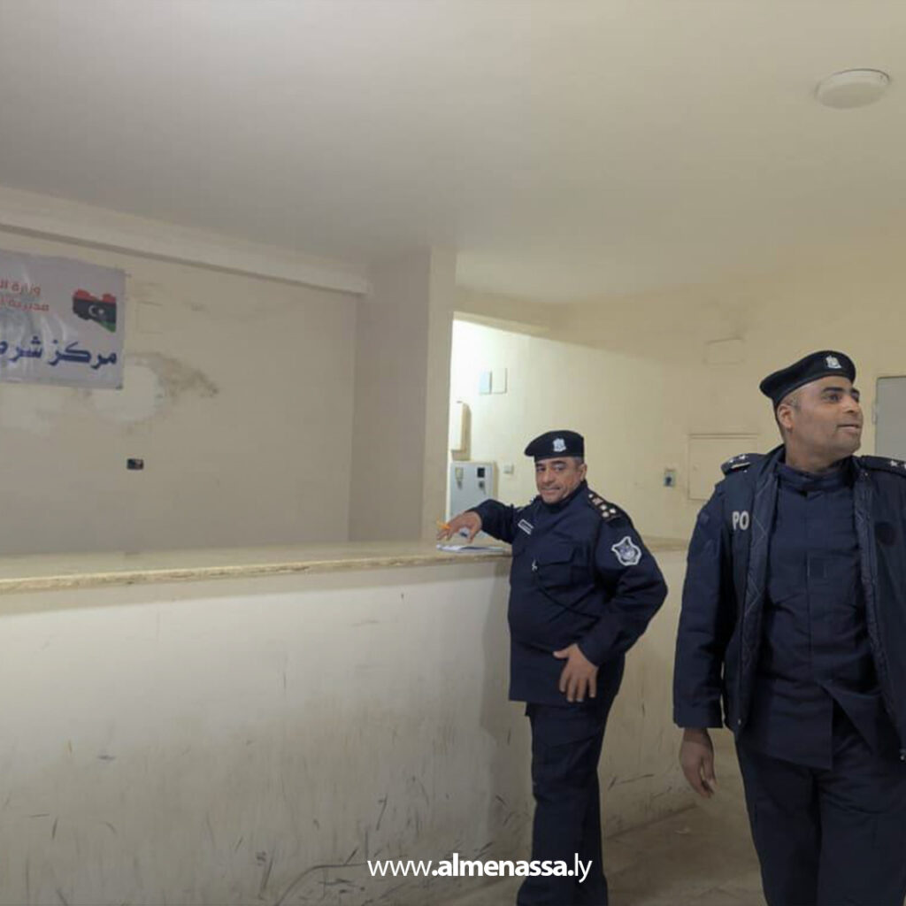 Extra 12.jpg111 12 جولة تفتيشية لمساعد مدير الأمن للشؤون الأمنية بسبها على دوريات ومراكز الشرطة