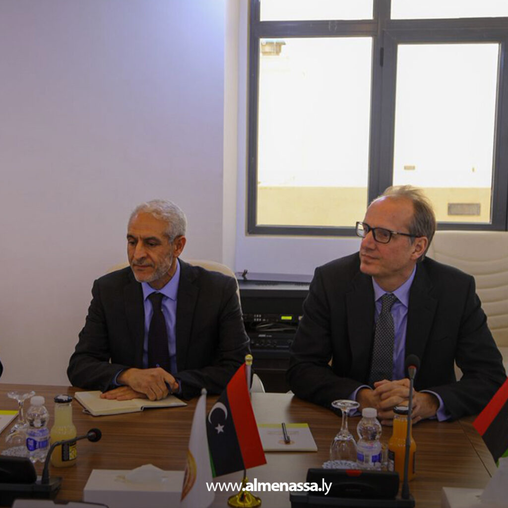 فريق برلماني يبحث مع السفير البريطاني سبل حماية الأموال الليبية المجمدة 3 Extra 24.jpg11 24 فريق برلماني يبحث مع السفير البريطاني سبل حماية الأموال الليبية المجمدة