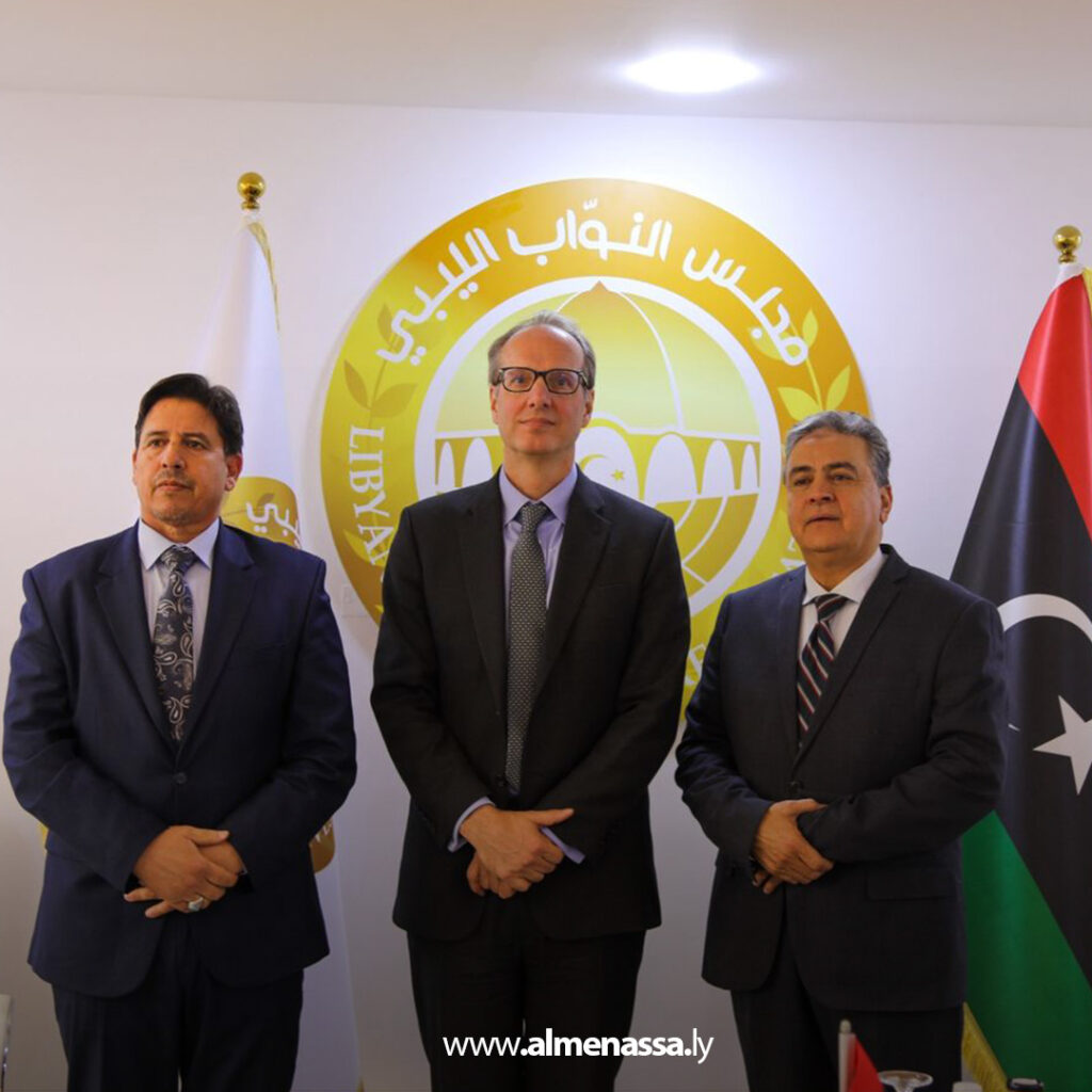 فريق برلماني يبحث مع السفير البريطاني سبل حماية الأموال الليبية المجمدة 1 فريق برلماني يبحث مع السفير البريطاني سبل حماية الأموال الليبية المجمدة
