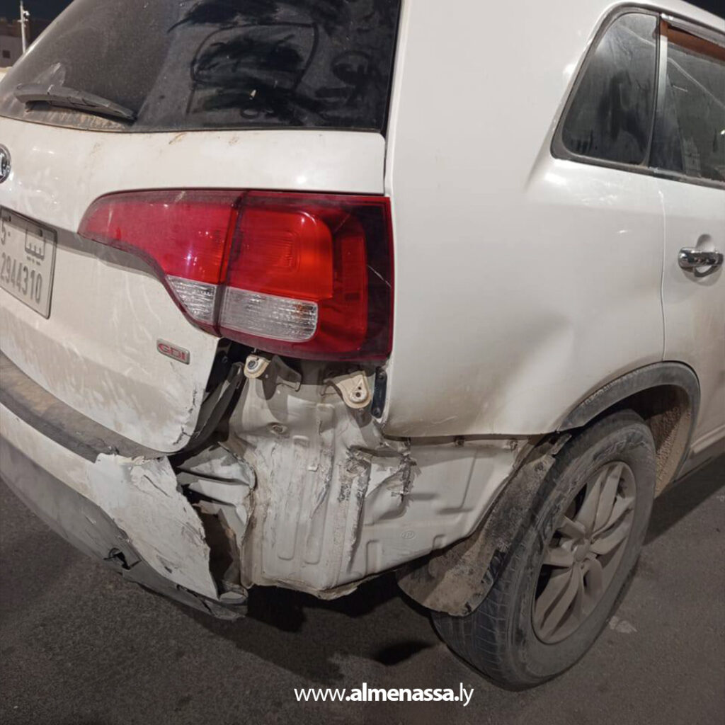 Extra 48.jpg11 48 أمن طرابلس: حادث مروري بين خمس مركبات بالطريق الدائري الثالث
