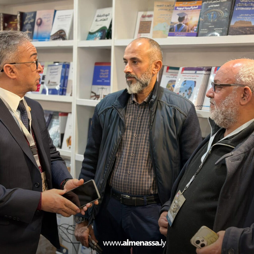 Extra 5.jpg11 5 رئيس لجنة الإعلام والثقافة بالبرلمان يزور دور النشر الليبية بمعرض القاهرة للكتاب