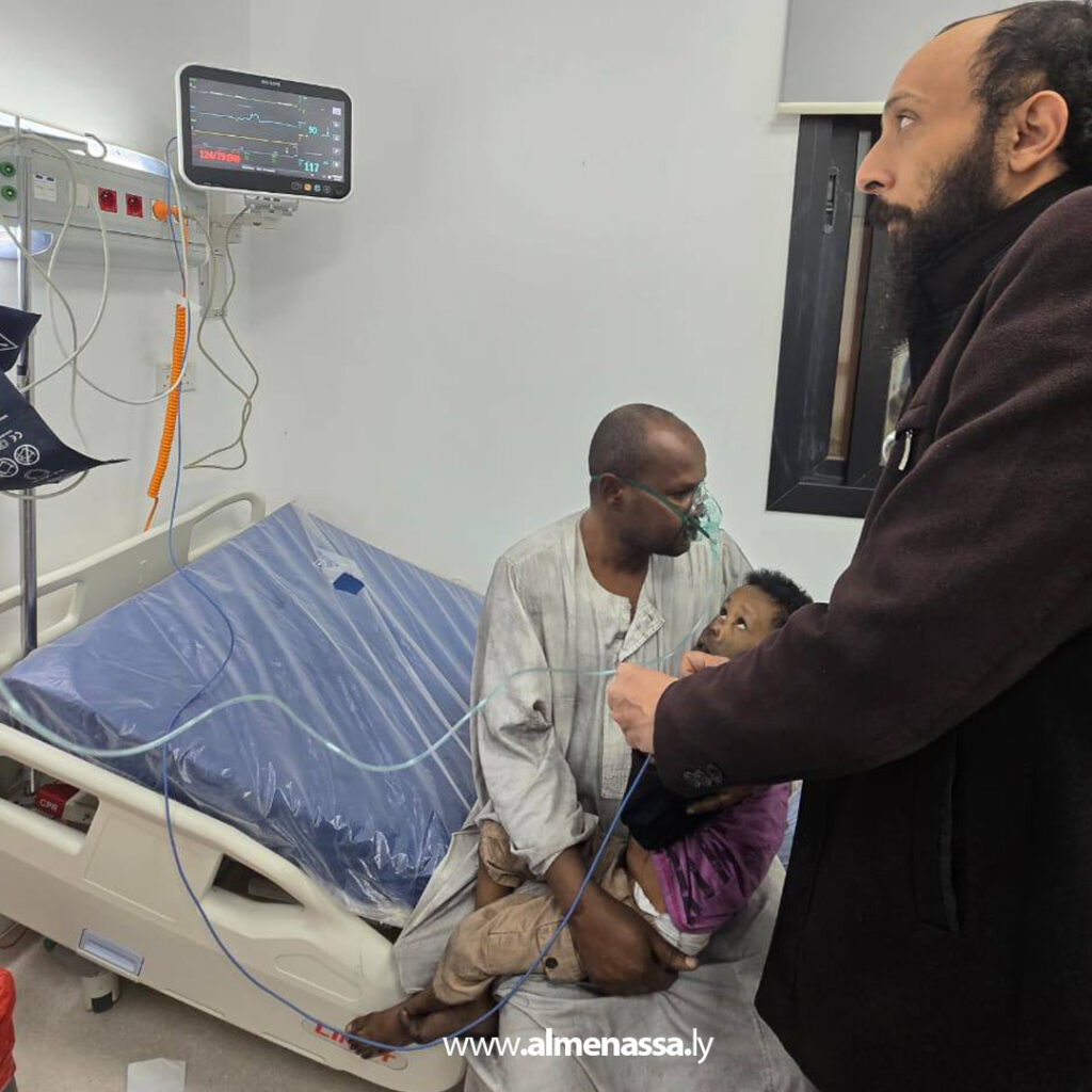 Extra 76 مستشفى الكويفية يستقبل 17 حالة اختناق جراء حريق في سيدي خليفة