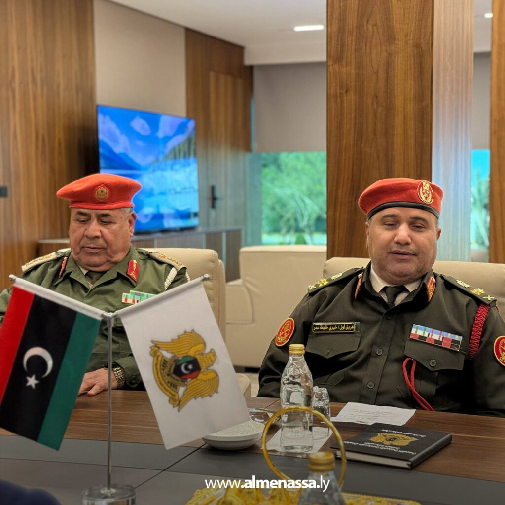 الأمين العام للقيادة العامة يستقبل رئيس اللجنة الدولية للصليب الأحمر في ليبيا