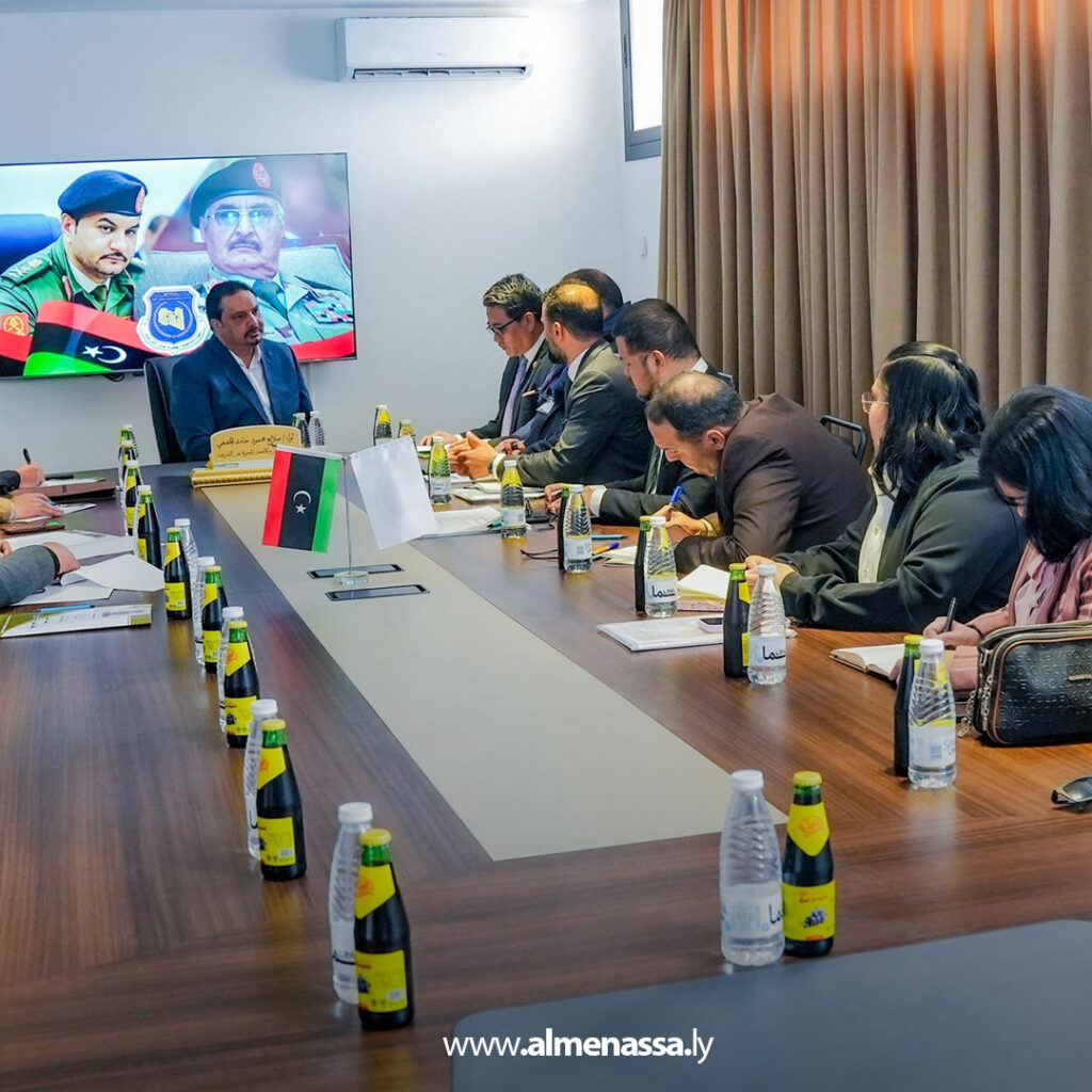 رئيس جهاز مكافحة الهجرة غير الشرعية يستقبل القائم بالأعمال الفلبيني في بنغازي
