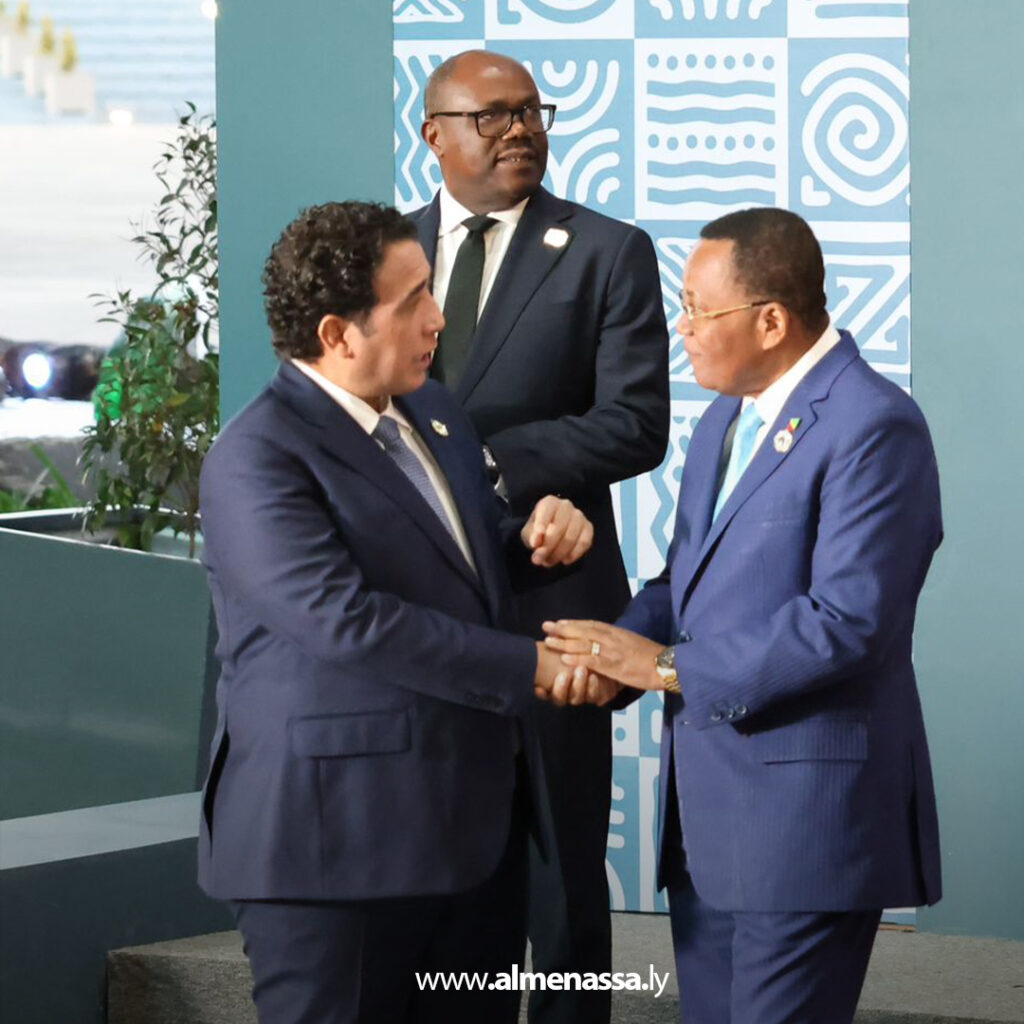 Extra 16.jpg2 16 المنفي يشارك في أعمال القمة الإفريقية الإيطالية بأديس أبابا