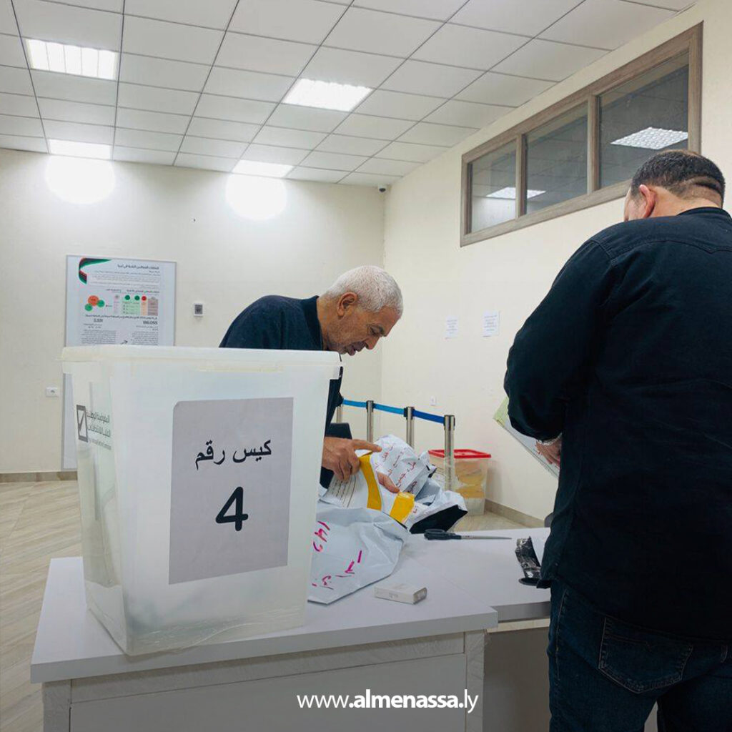 Extra 5.jpg4 5 وصول صناديق نتائج انتخابات بلدية تاجوراء إلى مركز العد والإحصاء بالمفوضية