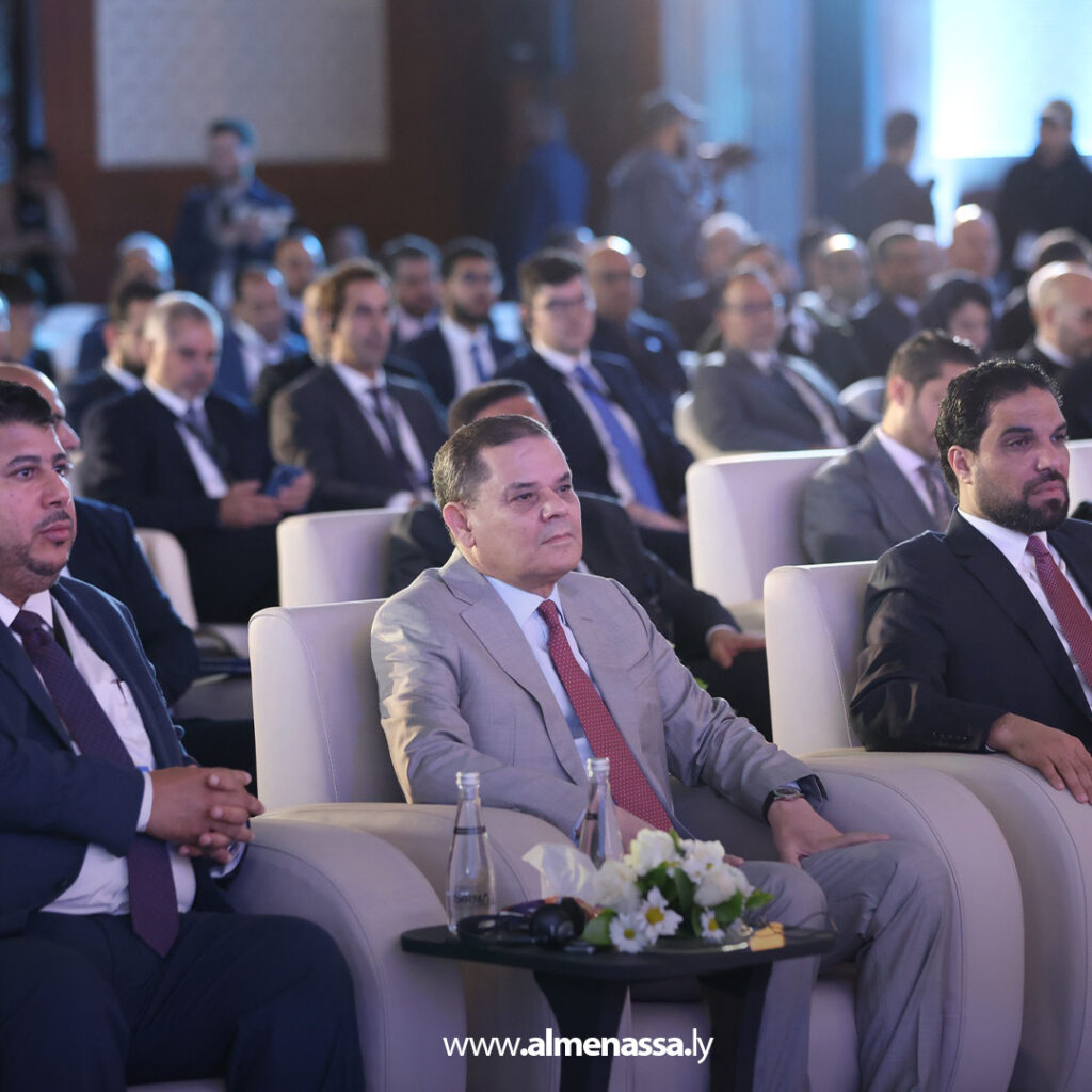 الدبيبة يشهد إعلان نتائج جولة العطاء العام لاستكشاف النفط والغاز 2 Extra 8.jpg4 8 الدبيبة يشهد إعلان نتائج جولة العطاء العام لاستكشاف النفط والغاز
