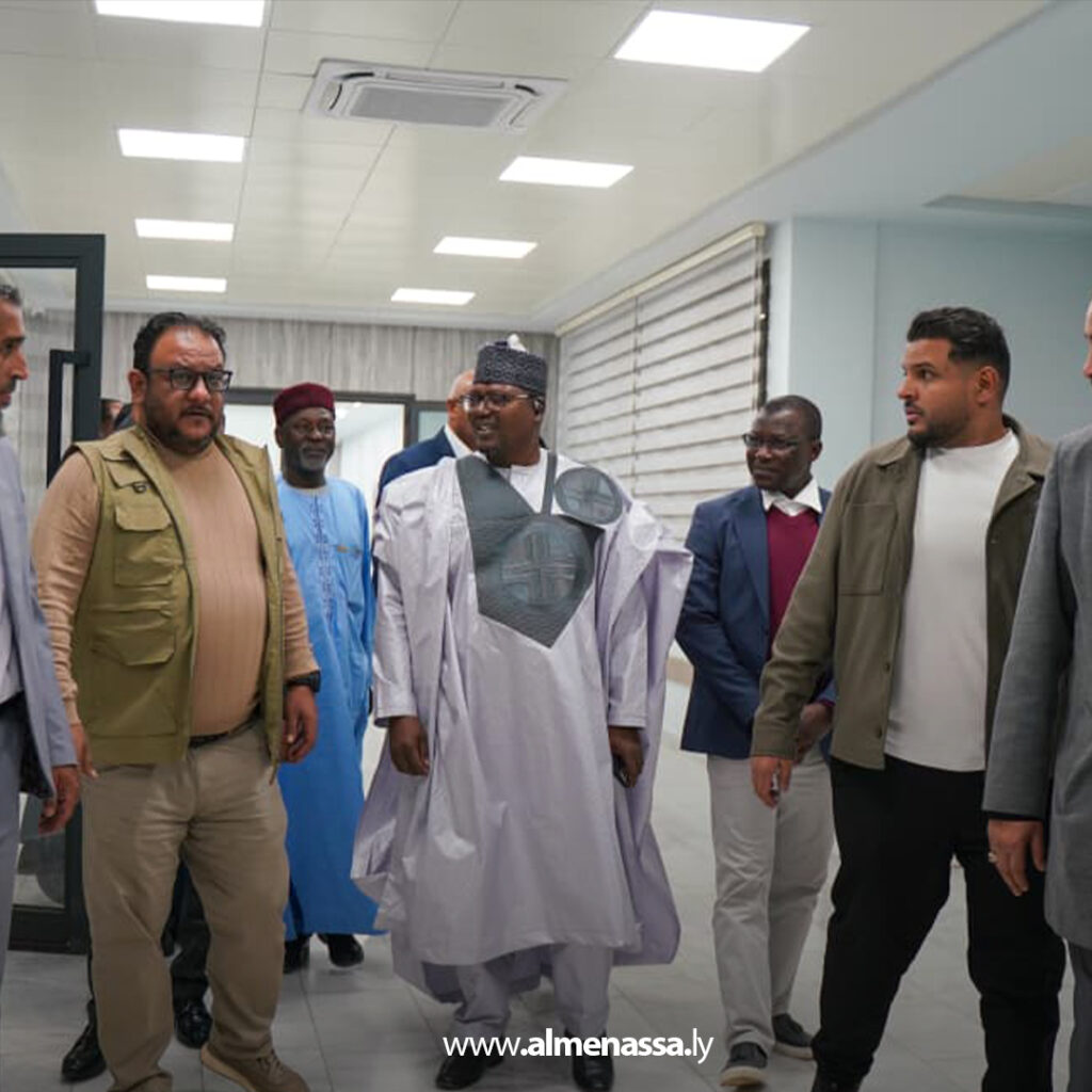Extra .jpg19 استقبال سفير النيجر بسبها لبحث مشاريع صندوق التنمية وإعادة إعمار ليبيا بالمنطقة الجنوبية