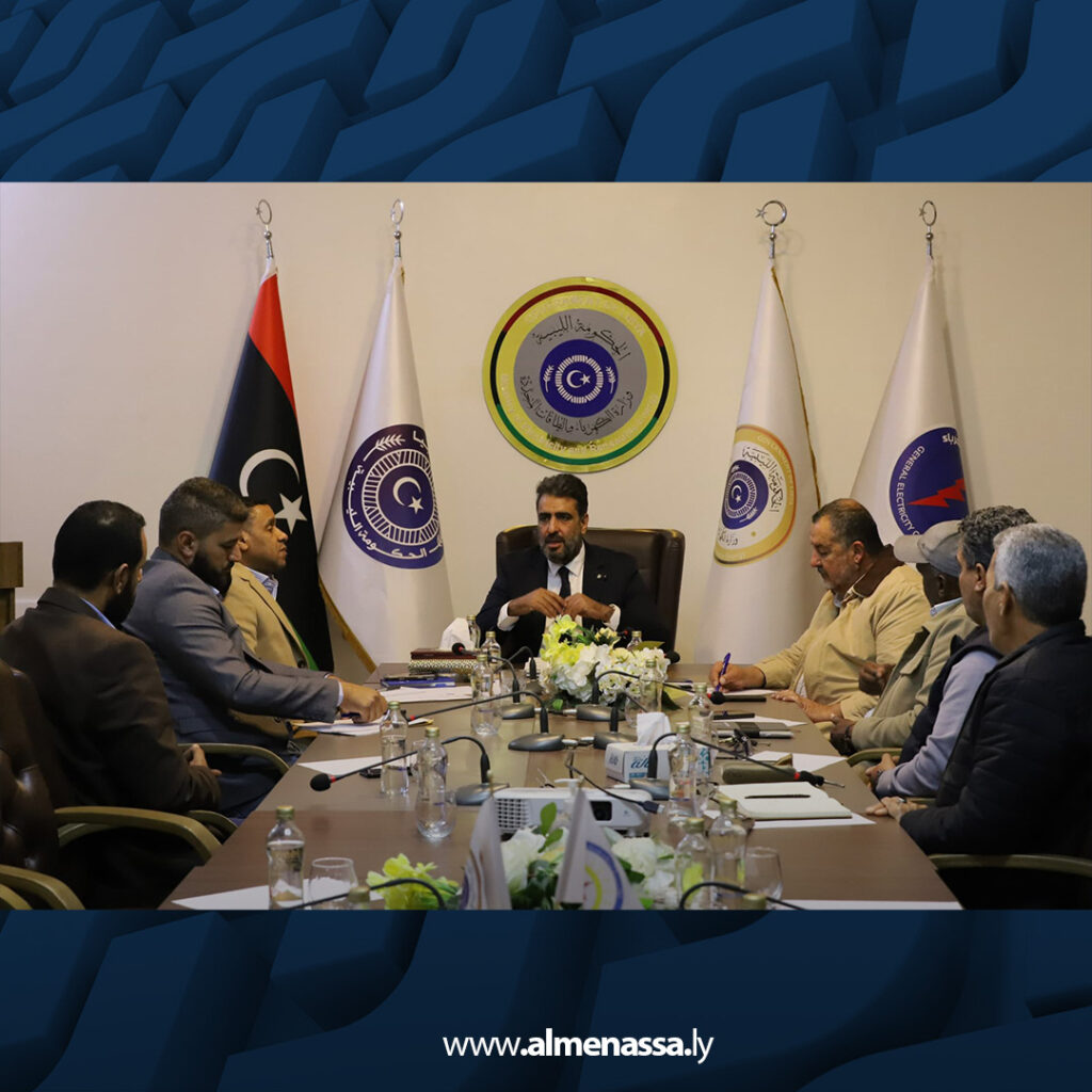 وزير الكهرباء يضع حلولا جذرية لأزمة الشبكة الكهربائية في سيدي خليفة والمناطق المجاورة ببنغازي 1 extra Recovered 30.jpg2 30 وزير الكهرباء يضع حلولا جذرية لأزمة الشبكة الكهربائية في سيدي خليفة والمناطق المجاورة ببنغازي