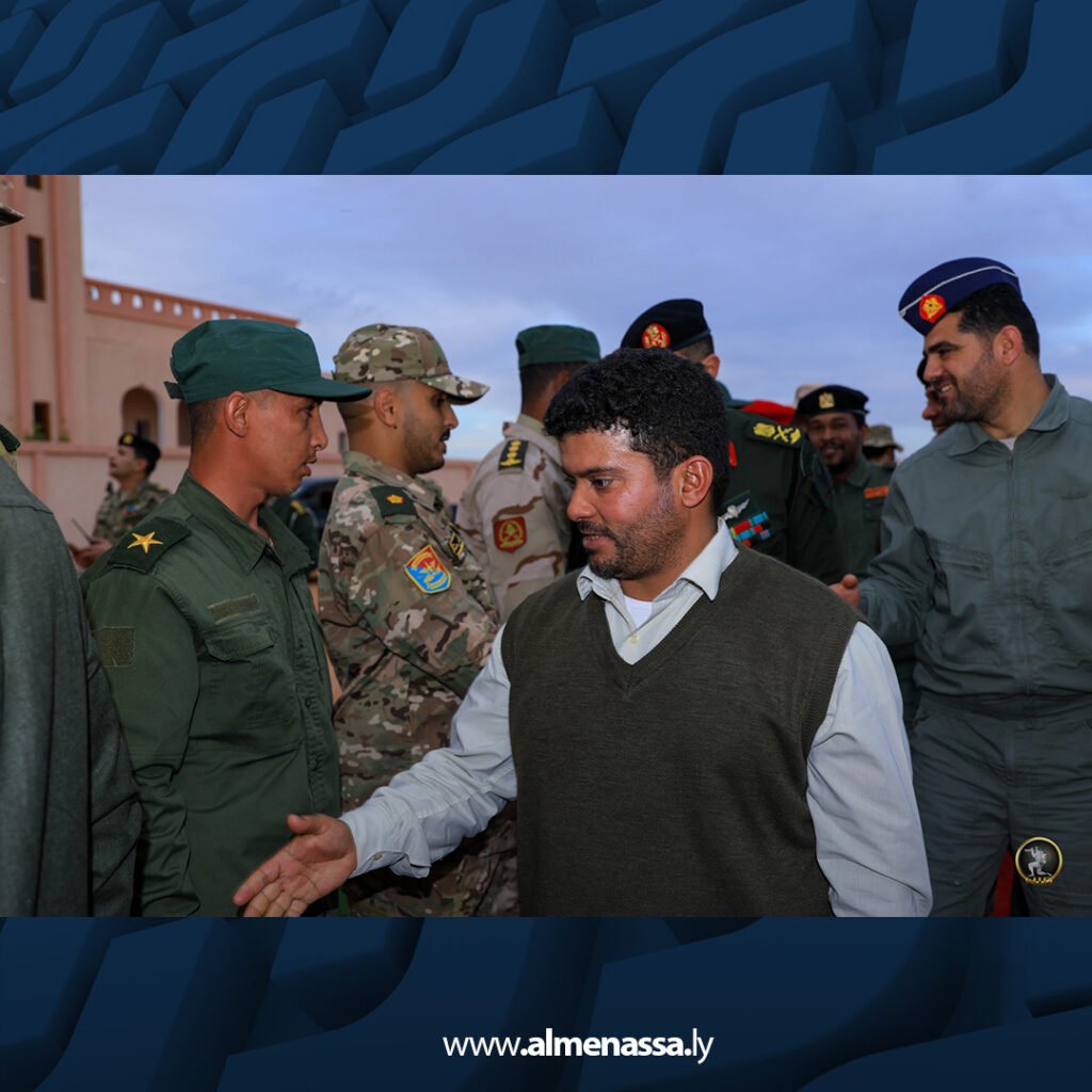 Extra 1.jpg16 1 رئيس الأركان العامة يشارك قوات الحدود الجنوبية الغربية مأدبة إفطار رمضانية