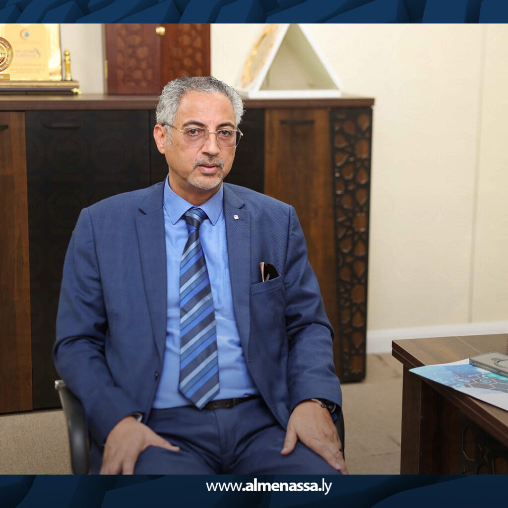 Extra 100 النائب حسن الزرقاء يبحث سبل تطوير النظام الصحي خلال اجتماع بنغازي