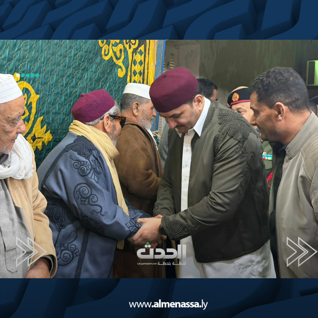 Extra 11.jpg13 11 نائب القائد العام يقدم واجب العزاء لأسرتي بالحسن والعبيدي