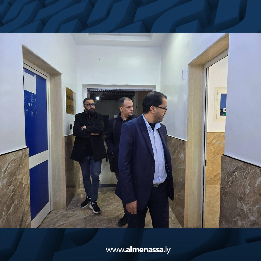 Extra 17 وفد من وزارة الصحة يتفقد سير العمل بمستشفى الشهيد عطية الكاسح