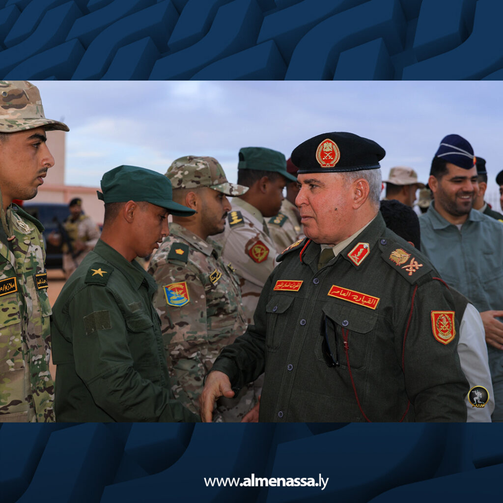 Extra 2.jpg15 2 رئيس الأركان العامة يشارك قوات الحدود الجنوبية الغربية مأدبة إفطار رمضانية