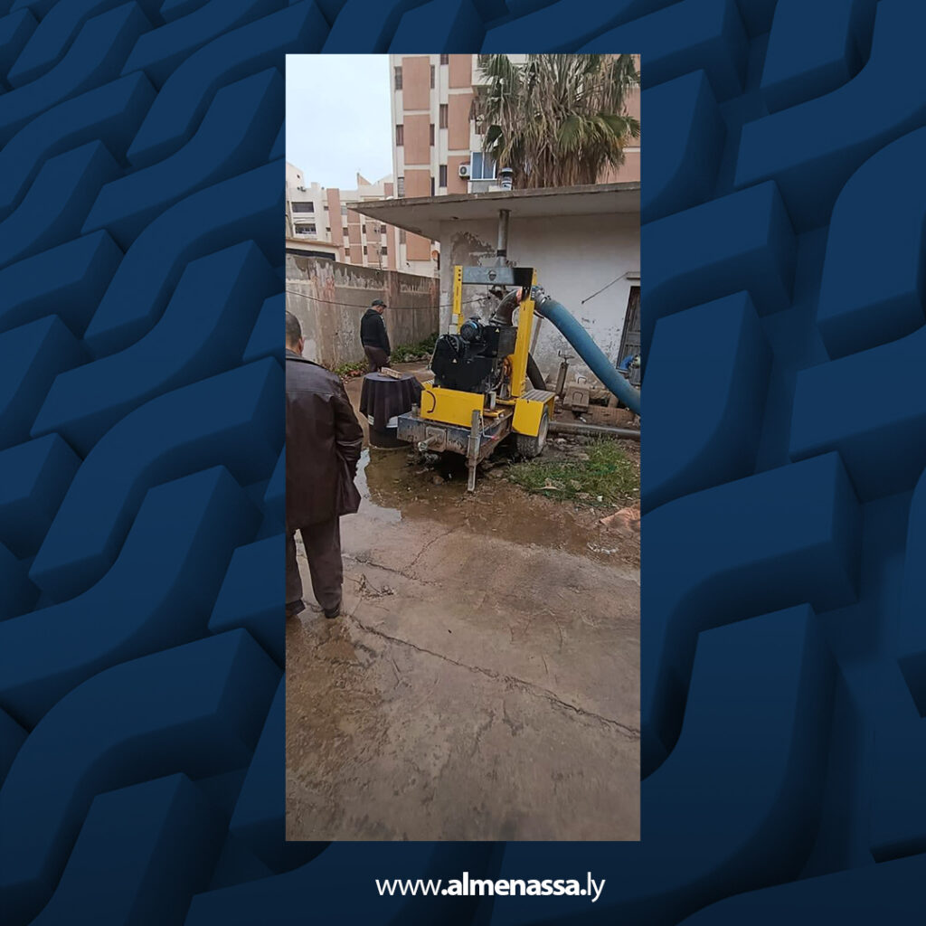 Extra 29.jpg5 29 بلدية بنغازي تتابع ميدانيا مشكلات الصرف الصحي في حي الكيش القديم وتعد تقريرا عاجلا للمعالجة