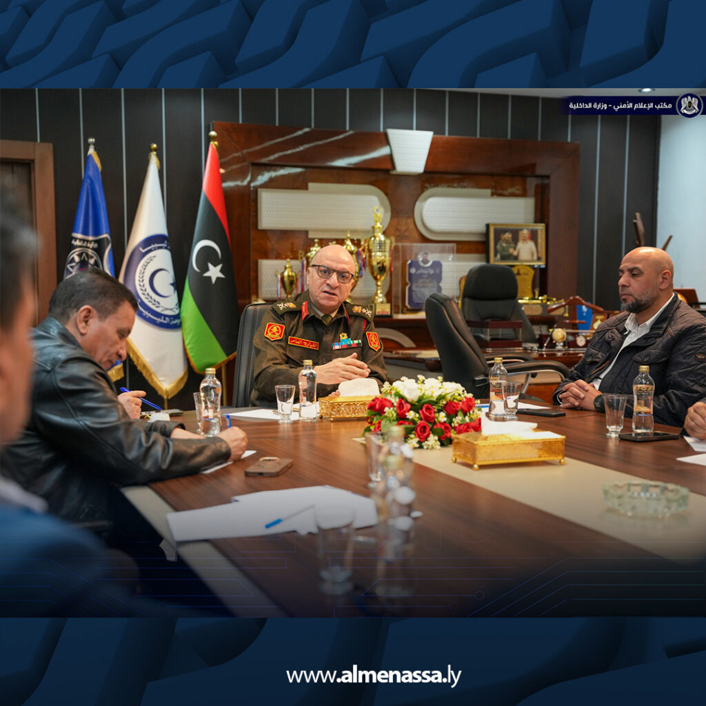 Extra 35.jpg5 35 لجنة حل الأزمات بالقوات المسلحة تستعرض خطط الأمن الغذائي والدوائي في بنغازي