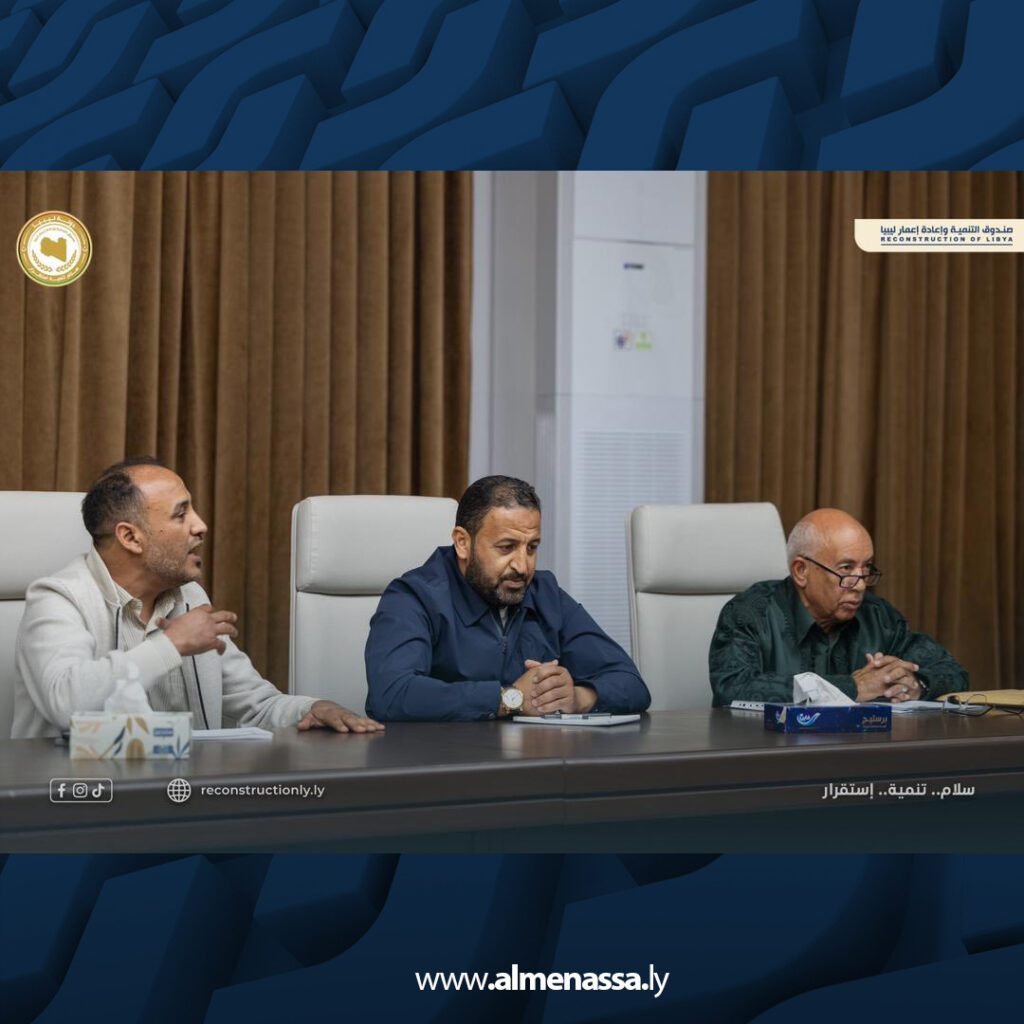 Extra 4.jpg3 4 المهندس بالقاسم حفتر يبحث احتياجات بلديات الواحات وتسريع تنفيذ مشاريع التنمية