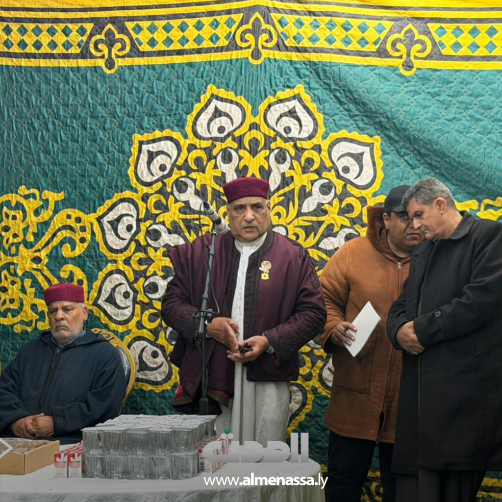 Extra 43.jpg2 43 نائب القائد العام يقدم واجب العزاء لأسرتي بالحسن والعبيدي
