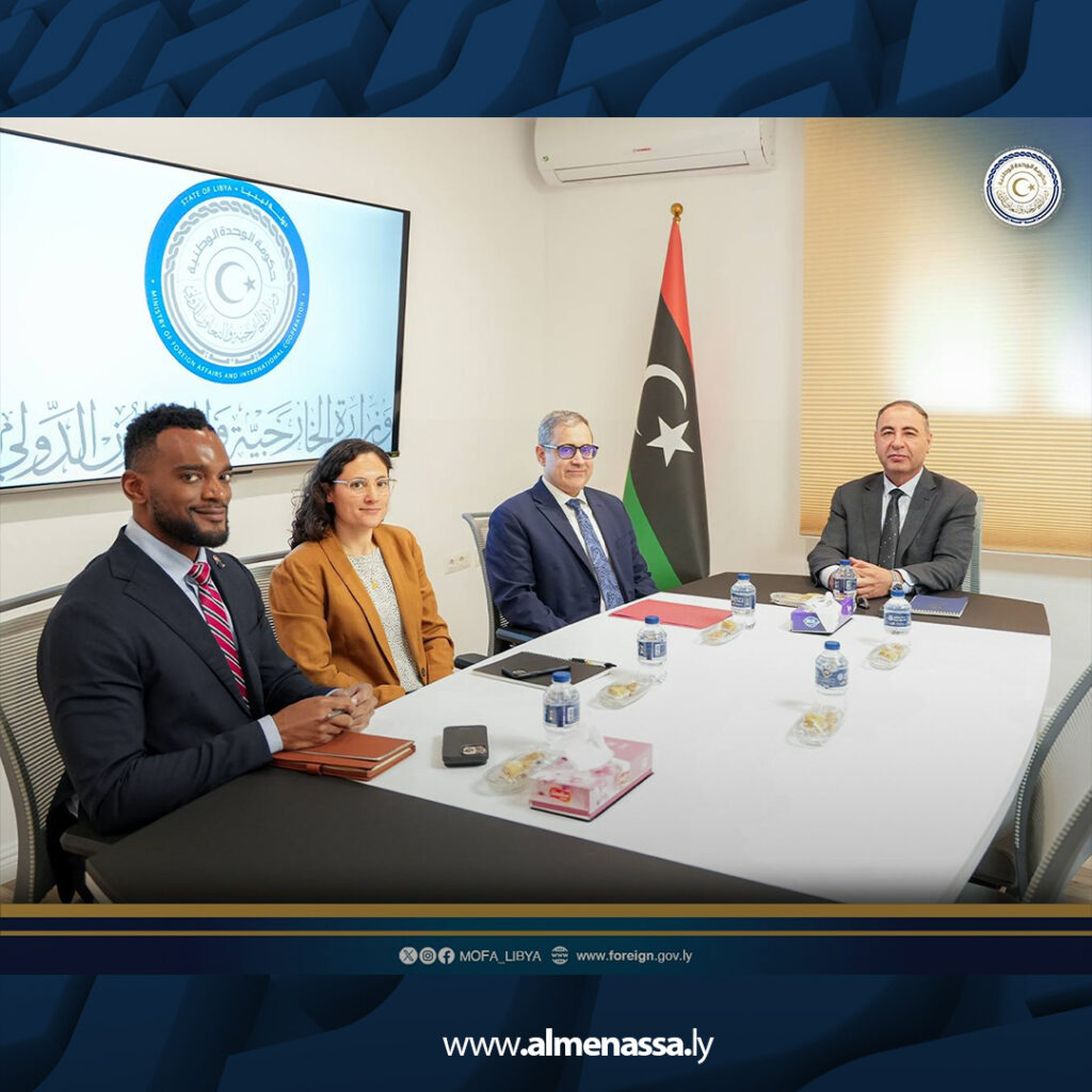 Extra 52.jpg2 52 الباعور يبحث مع القائم بأعمال السفارة الأمريكية في ليبيا تطوير العلاقات والتنسيق المشترك