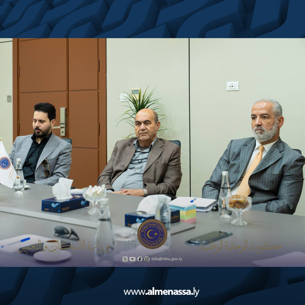 Extra 80 وزير الإسكان والتعمير يناقش تطوير المشاريع السكنية