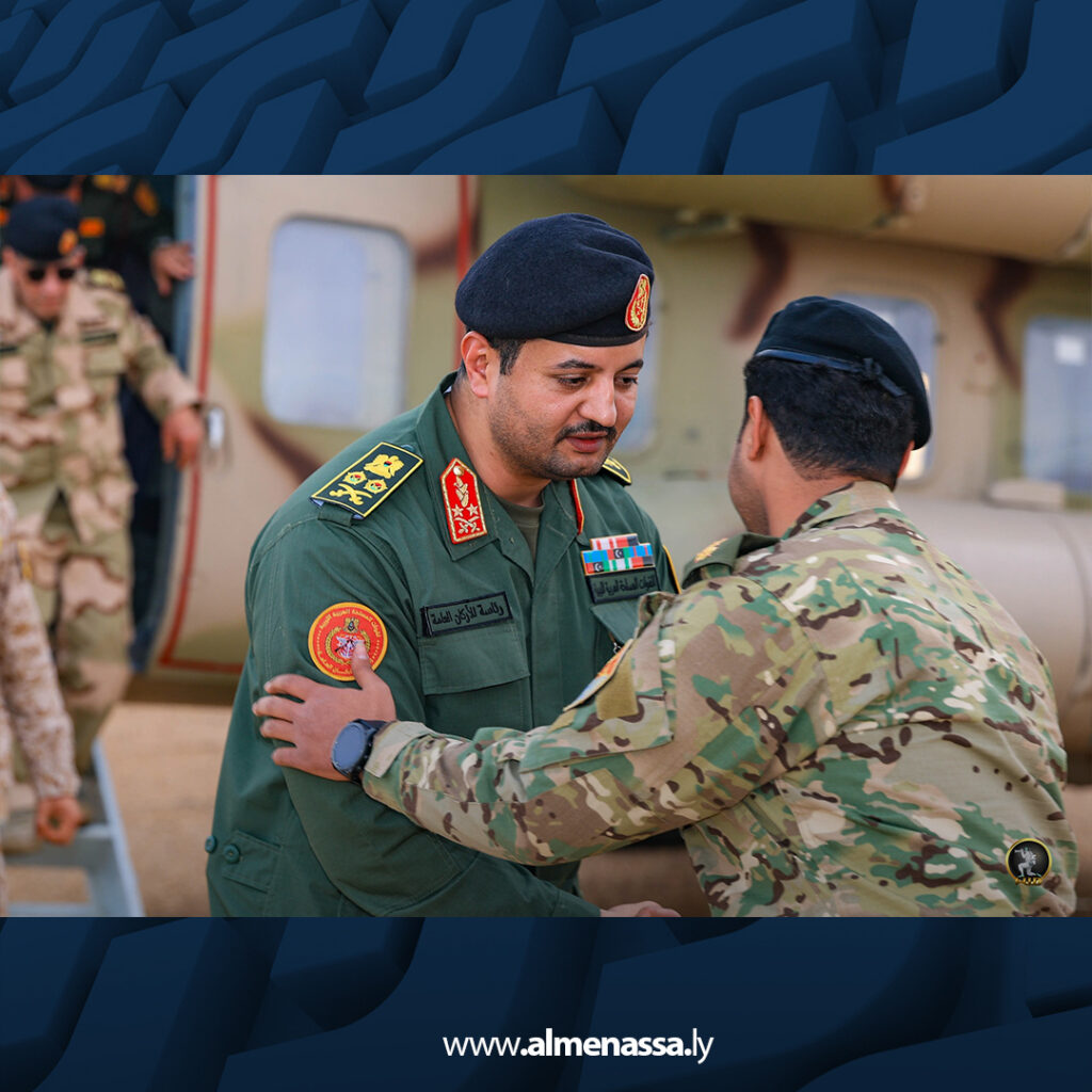 Extra.jpg26 رئيس الأركان العامة يشارك قوات الحدود الجنوبية الغربية مأدبة إفطار رمضانية