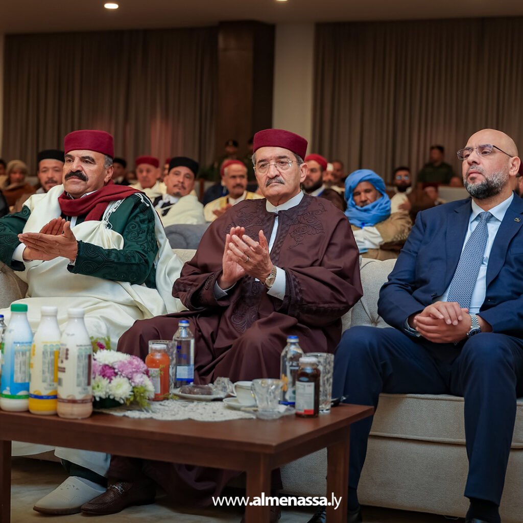 Extra 1.jpg111111111111111111111111111111 1 القائد العام يستقبل وفود المهنئين بعيد الفطر ويؤكد جاهزية المؤسسة العسكرية لحماية الوطن