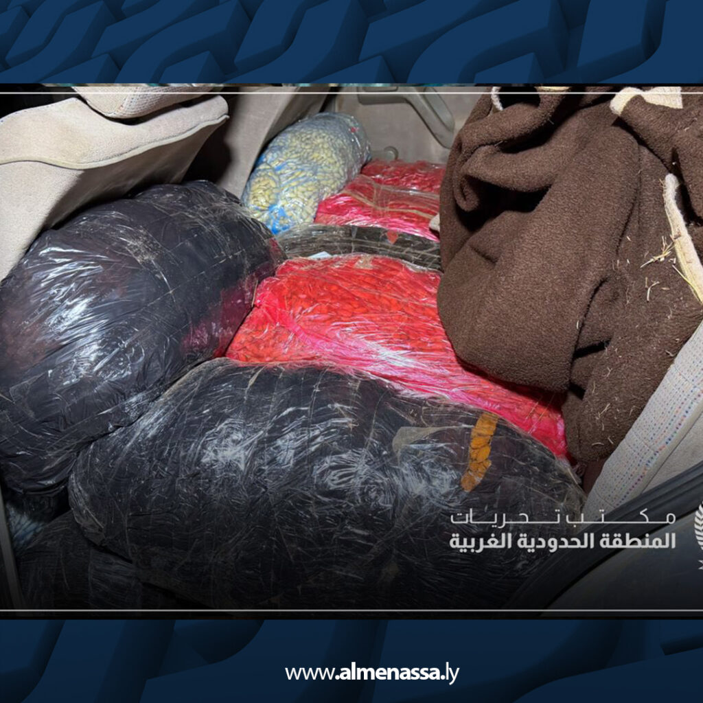 Extra 1.jpg5 1 ضبط 12 مركبة أجنبية محمّلة ببضائع معدّة للتهريب في معبر رأس جدير وإحالة المتورطين للتحقيق