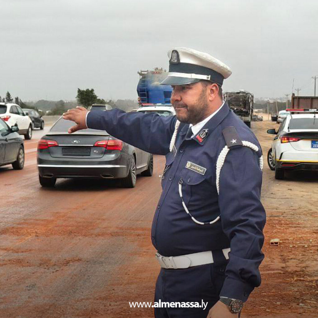 Extra 11.jpg11 11 أمن طرابلس: انزلاق شاحنة محمّلة بالياجور بطريق المطار