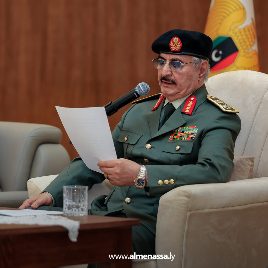 Extra 12.jpg111 12 القائد العام يستقبل وفود المهنئين بعيد الفطر ويؤكد جاهزية المؤسسة العسكرية لحماية الوطن