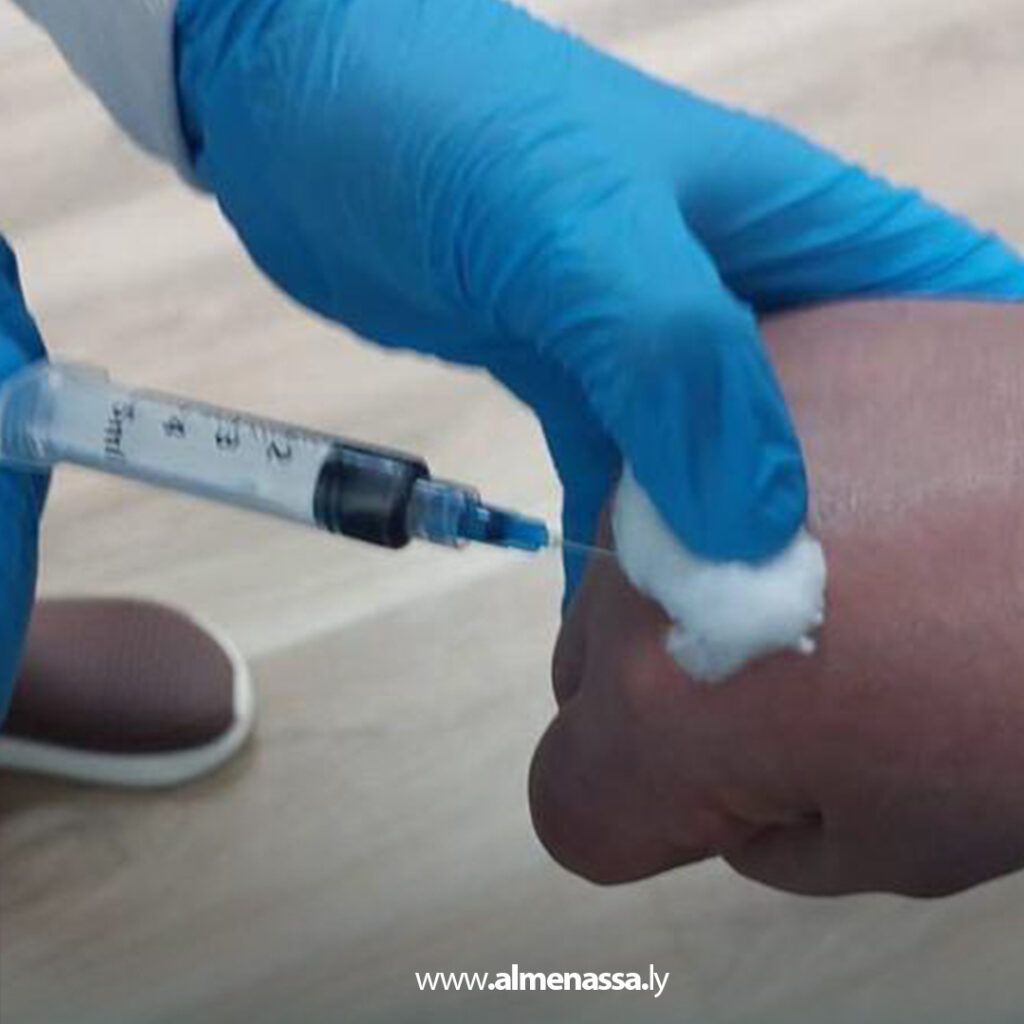 Extra 14 فريق طبي من إدارة الخدمات الصحية طرابلس يزور دار الوفاء لرعاية العجزة