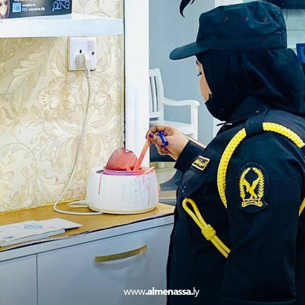 Extra 140.jpg1 140 الحرس البلدي ينفذ حملة تفتيشية على الأنشطة النسائية ويضبط مخالفات صحية
