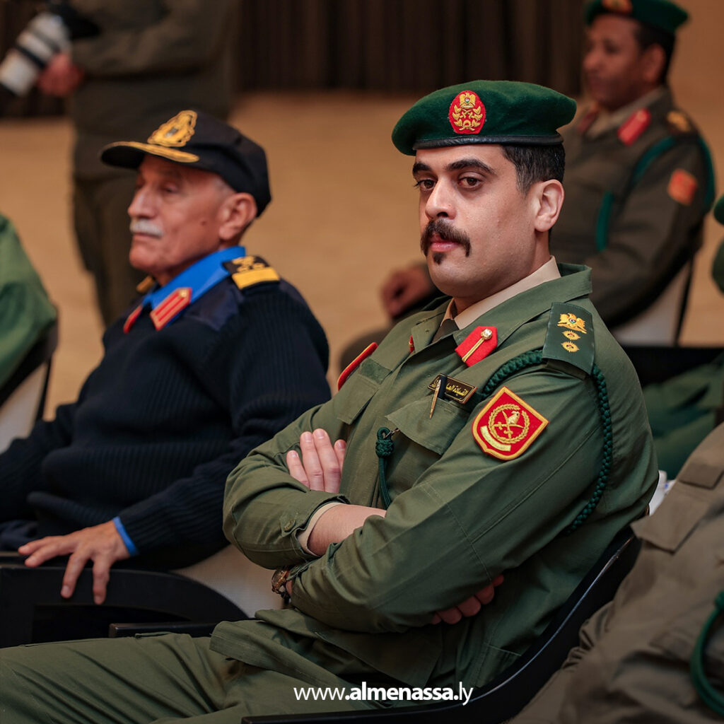 Extra 2.jpg1111111111 2 القائد العام يستقبل وفود المهنئين بعيد الفطر ويؤكد جاهزية المؤسسة العسكرية لحماية الوطن