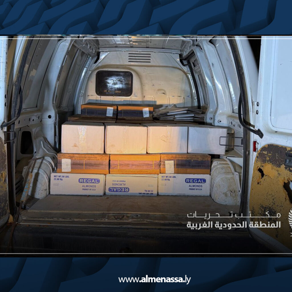 Extra 2.jpg3 2 ضبط 12 مركبة أجنبية محمّلة ببضائع معدّة للتهريب في معبر رأس جدير وإحالة المتورطين للتحقيق