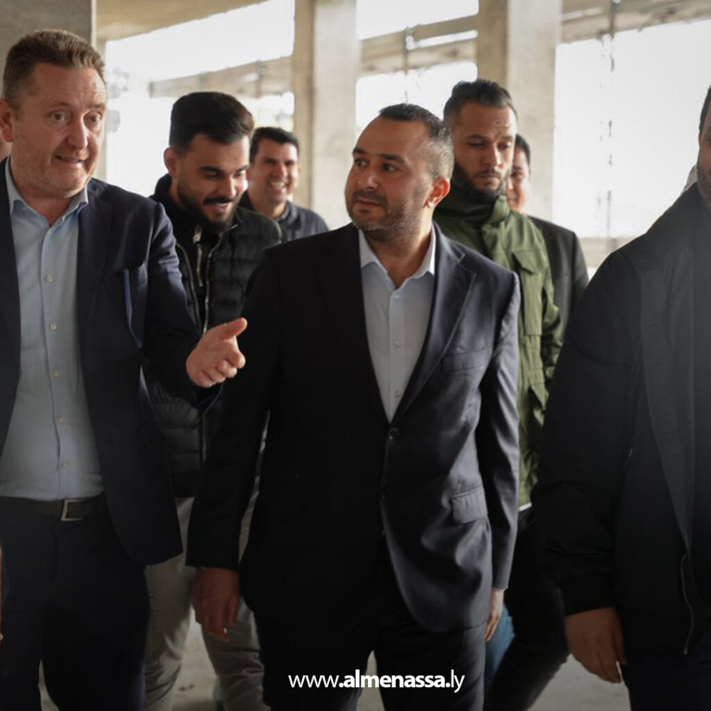 Extra 20.jpg11 20 وزير الصحة يجري جولة ميدانية إلى مشروع مستشفى الزاوية العام