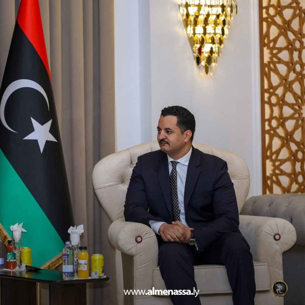 Extra 23.jpg111 23 رئيس الأركان يستقبل وزير خارجية اليونان لمناقشة تعزيز التعاون في مكافحة الهجرة غير الشرعية