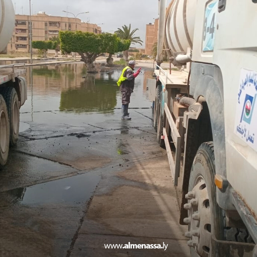 Extra 36 شركة المياه: تواصل أعمال شفط مياه الصرف في تاجوراء