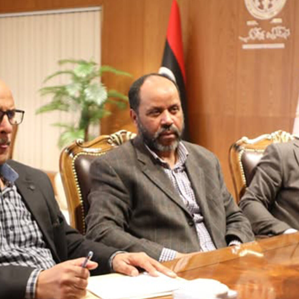 Extra 6.jpg1 6 بلدية بنغازي تبحث تعزيز التعاون مع الجهات الصحية والرقابية لحماية صحة المواطنين