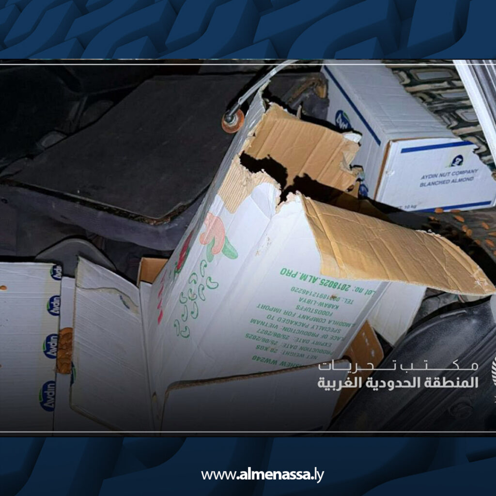 Extra 6.jpg2 6 ضبط 12 مركبة أجنبية محمّلة ببضائع معدّة للتهريب في معبر رأس جدير وإحالة المتورطين للتحقيق