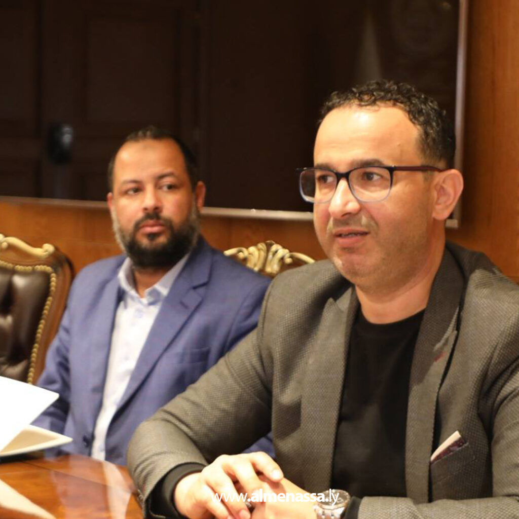Extra 7 بلدية بنغازي تبحث تعزيز التعاون مع الجهات الصحية والرقابية لحماية صحة المواطنين