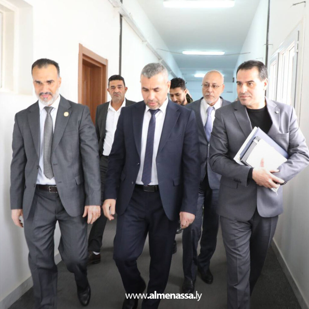Extra 82 جولة تفقدية لوزير التعليم العالي عقب تسلّمه مهامه لمتابعة سير العمل
