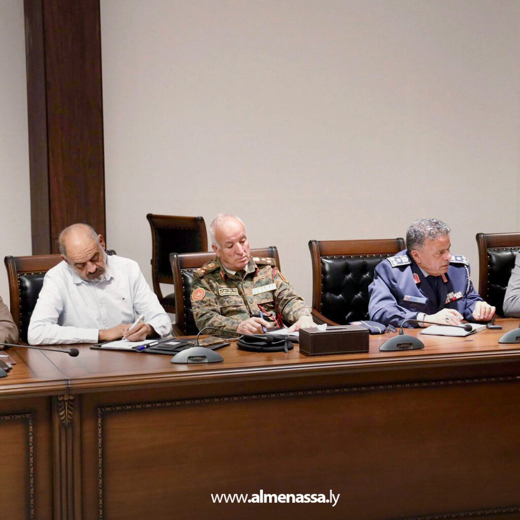 Extra .jpg111 النمروش يعقد اجتماعًا موسعًا لمعالجة ملفات مرتبات العسكريين