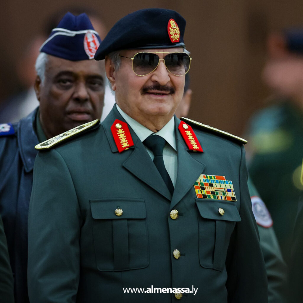 Extra .jpg1111111111111111111111 القائد العام يستقبل وفود المهنئين بعيد الفطر ويؤكد جاهزية المؤسسة العسكرية لحماية الوطن