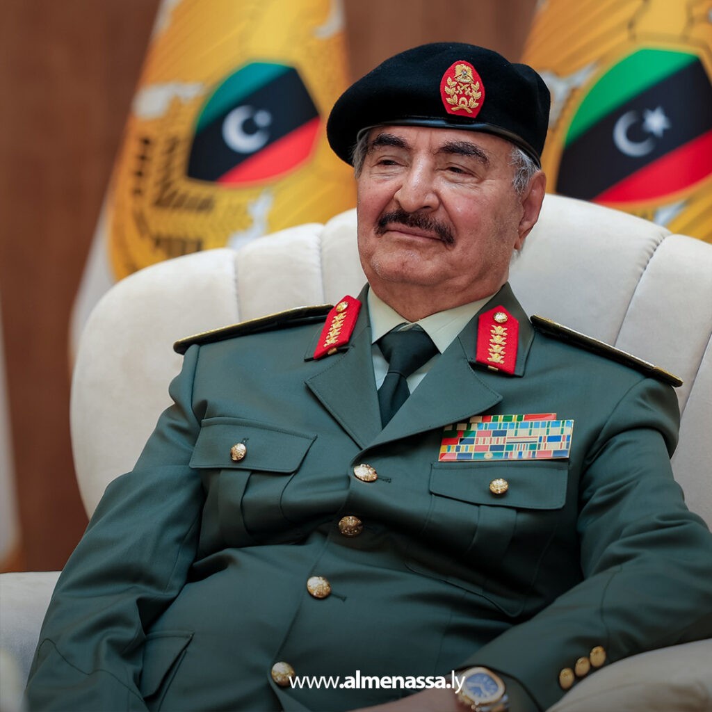 Extra .jpg111111111111111111111111111 القائد العام يستقبل وفود المهنئين بعيد الفطر ويؤكد جاهزية المؤسسة العسكرية لحماية الوطن