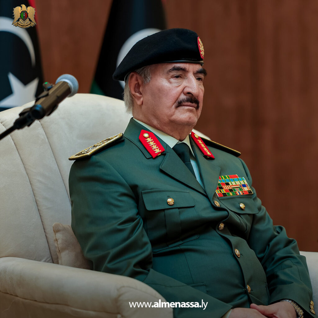 Extra .jpg1111111111111111111111111111111111111111111111111 القائد العام يستقبل وفود المهنئين بعيد الفطر ويؤكد جاهزية المؤسسة العسكرية لحماية الوطن