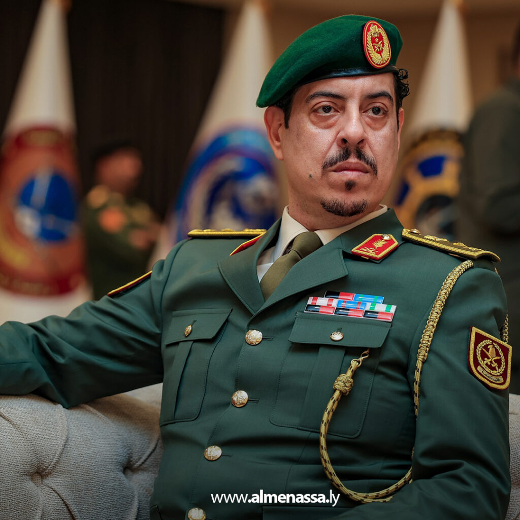 Extra .jpg111111111111111111111111111111111111111111111111111111111111111 القائد العام يستقبل وفود المهنئين بعيد الفطر ويؤكد جاهزية المؤسسة العسكرية لحماية الوطن