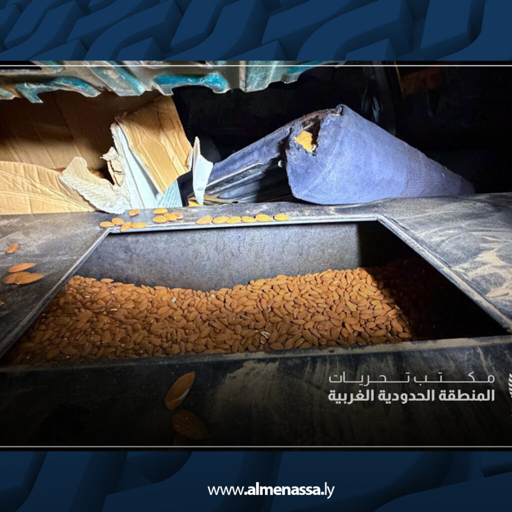 Extra .jpg6 ضبط 12 مركبة أجنبية محمّلة ببضائع معدّة للتهريب في معبر رأس جدير وإحالة المتورطين للتحقيق